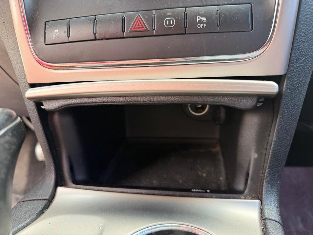 Jeep Grand Cherokee  2011