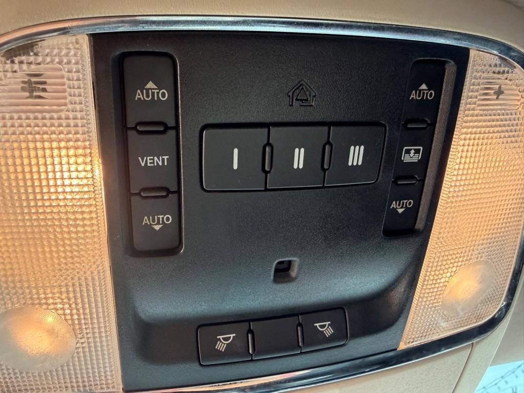 Jeep Grand Cherokee  2011