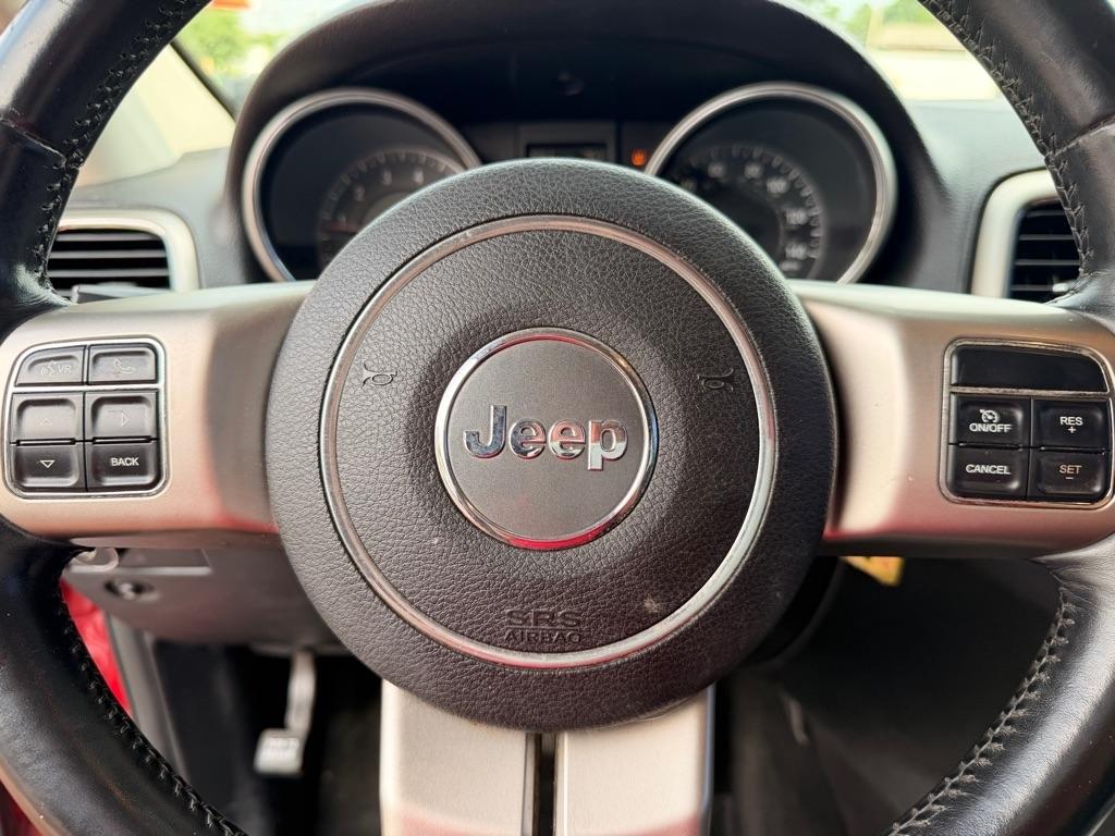 Jeep Grand Cherokee  2011