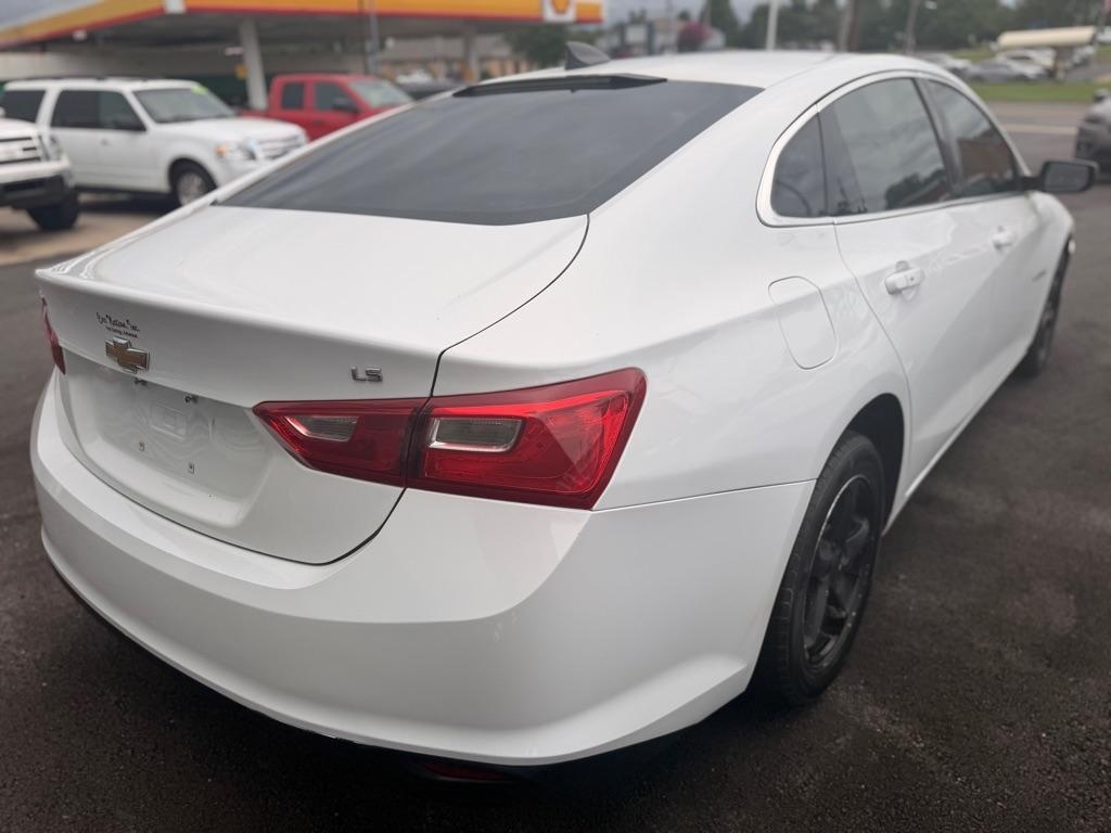 Chevrolet Malibu  2016