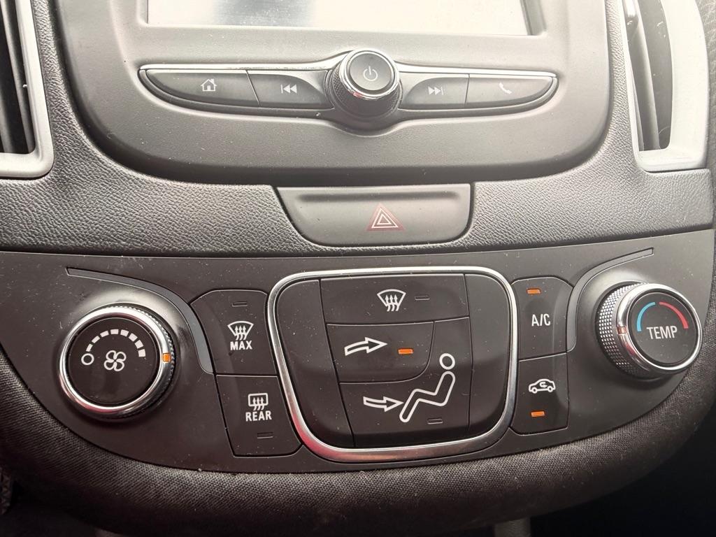 Chevrolet Malibu  2016