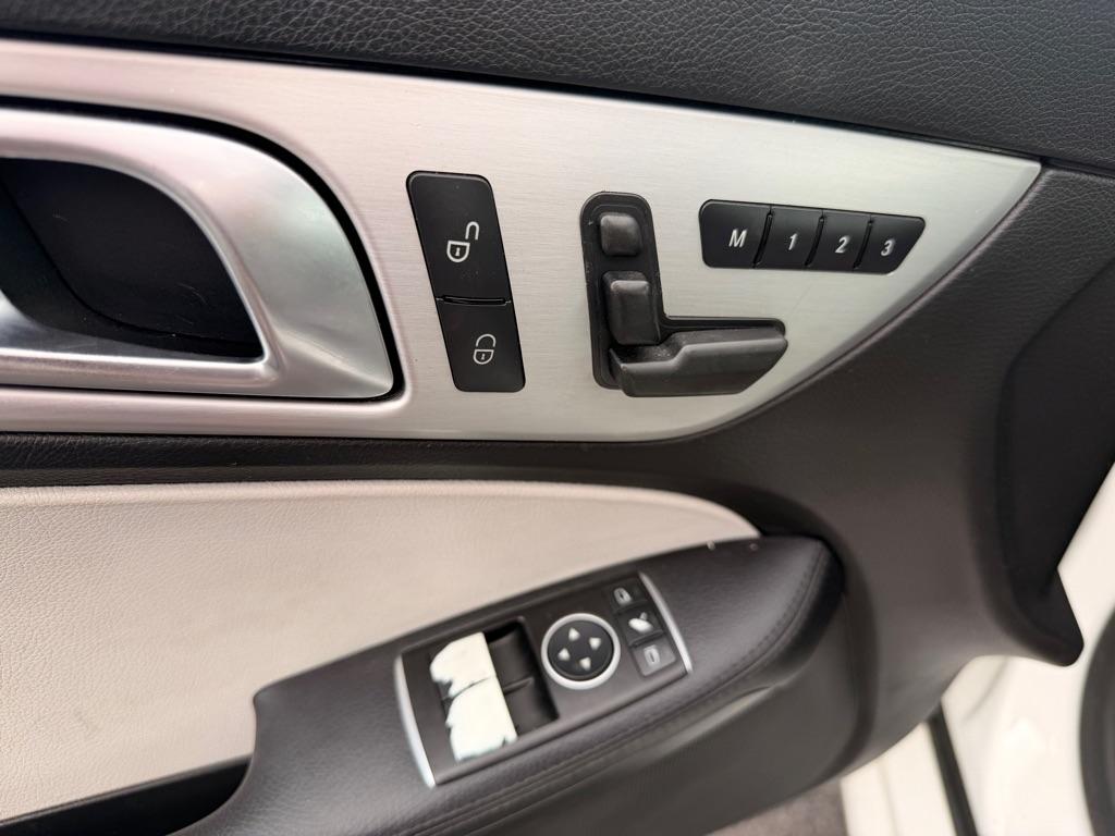 Mercedes-Benz SLK  2015