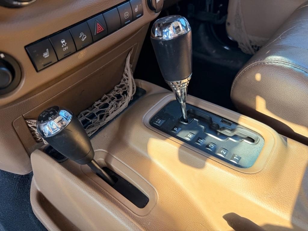 Jeep Wrangler  2011