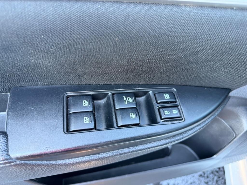 Subaru Legacy  2013