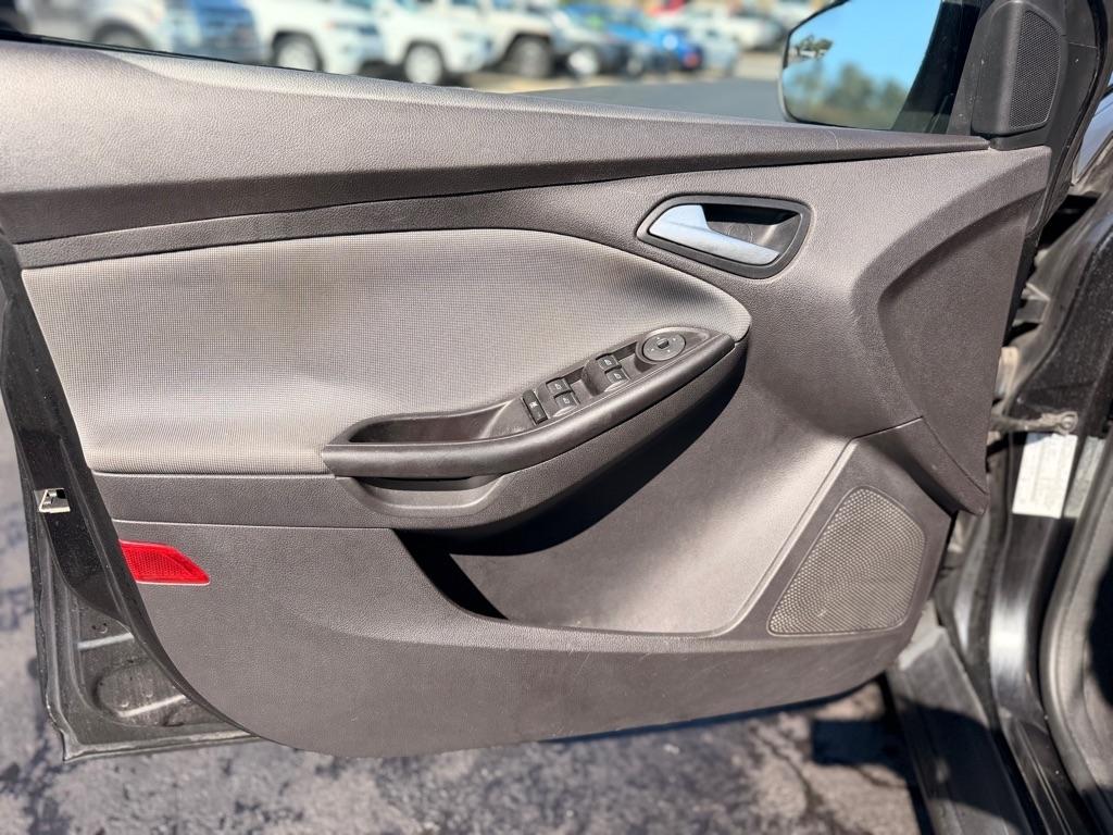 Ford Focus  2014
