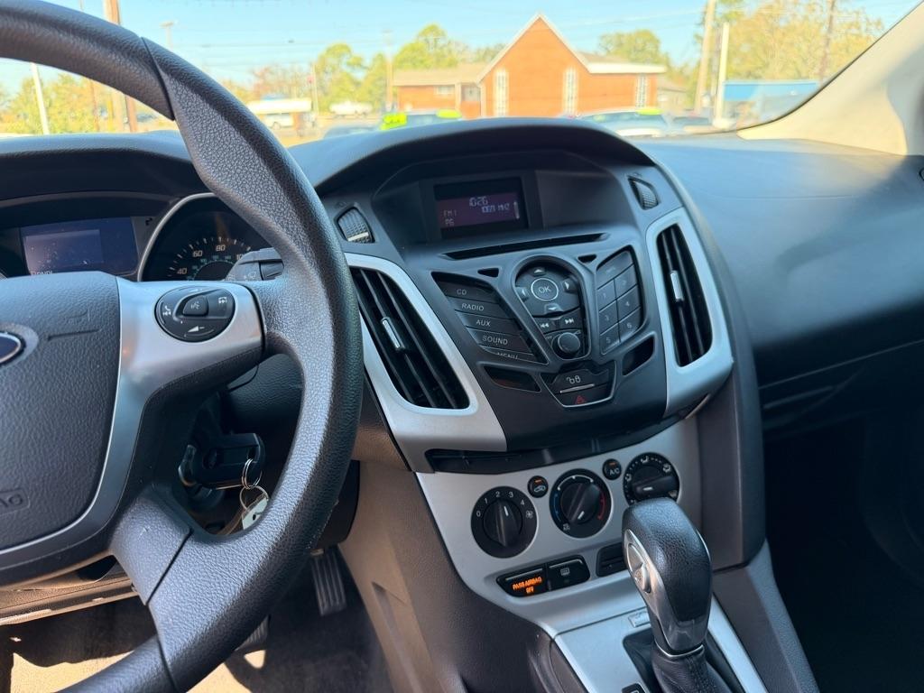Ford Focus  2014