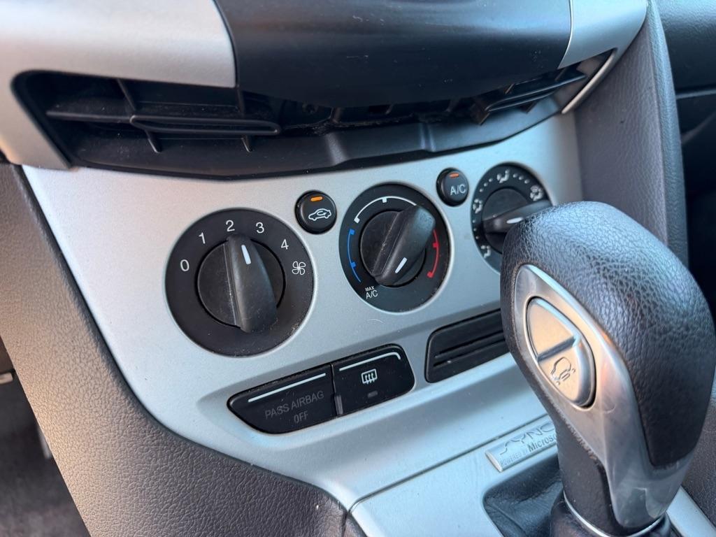 Ford Focus  2014