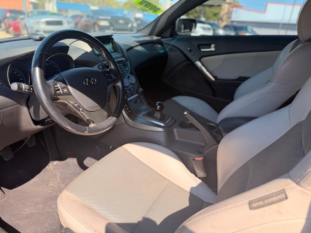Hyundai Genesis Coupe  2015