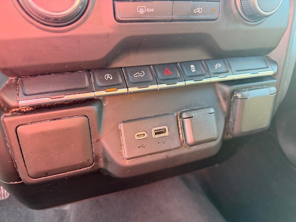 Chevrolet Silverado 1500  2021