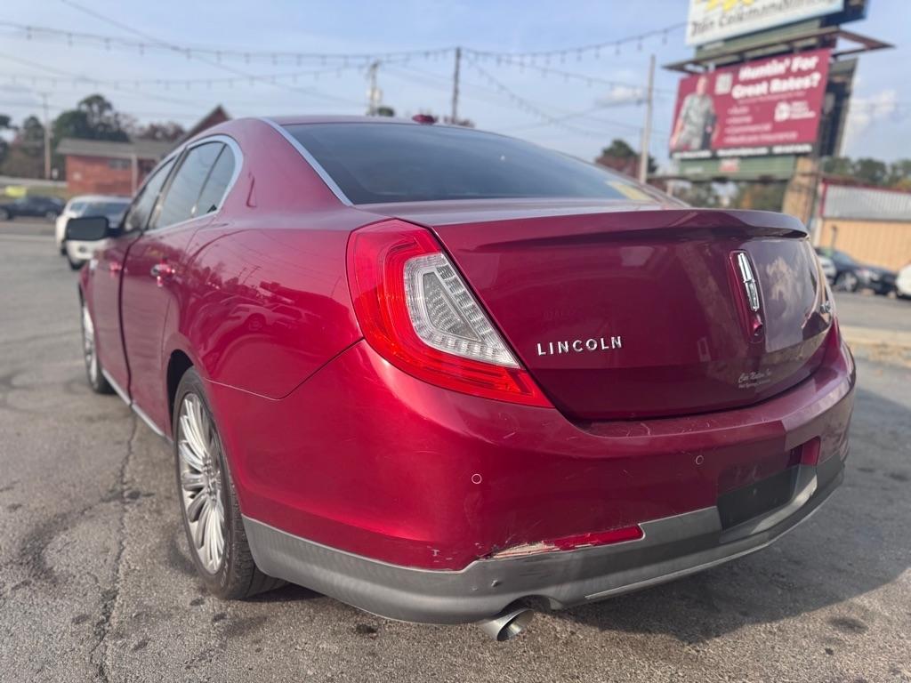 Lincoln MKS  2013