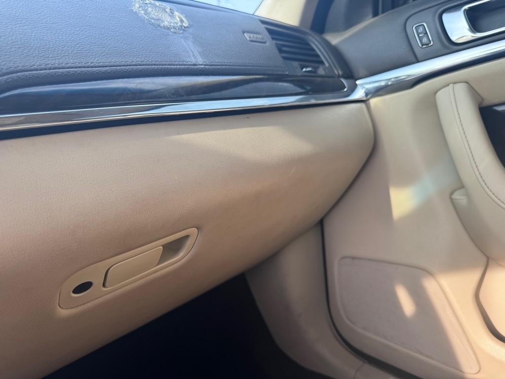 Lincoln MKS  2013