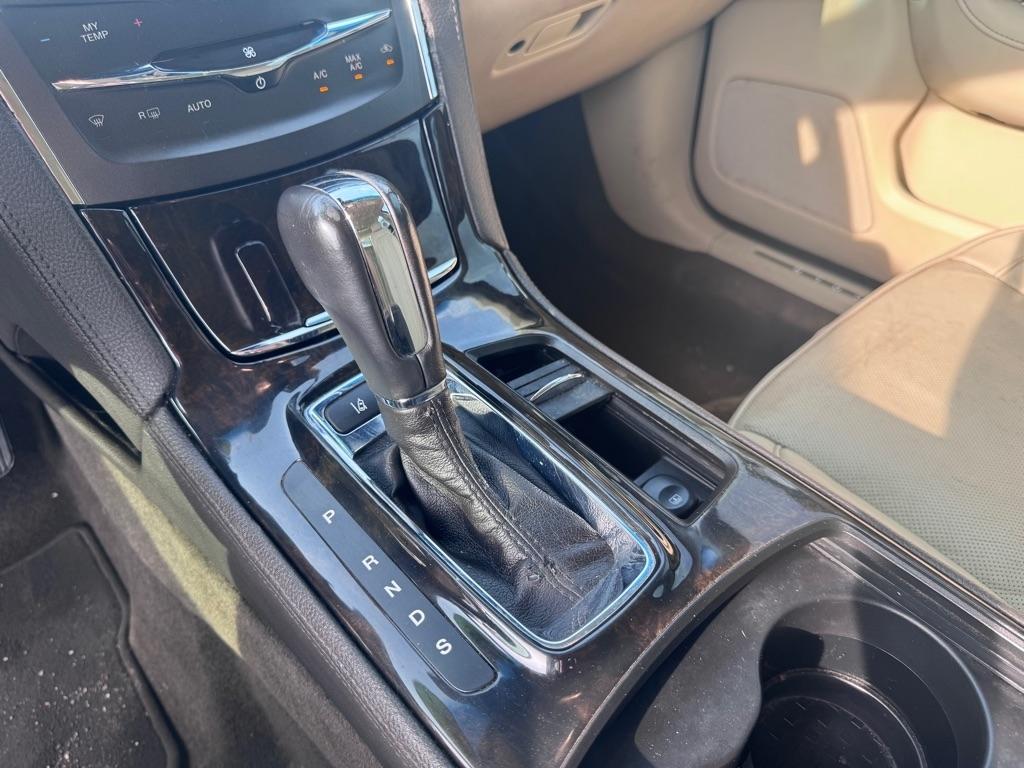 Lincoln MKS  2013