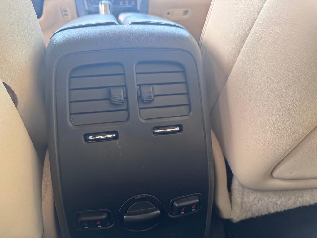 Lincoln MKS  2013