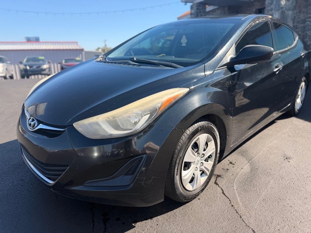 Hyundai Elantra  2016