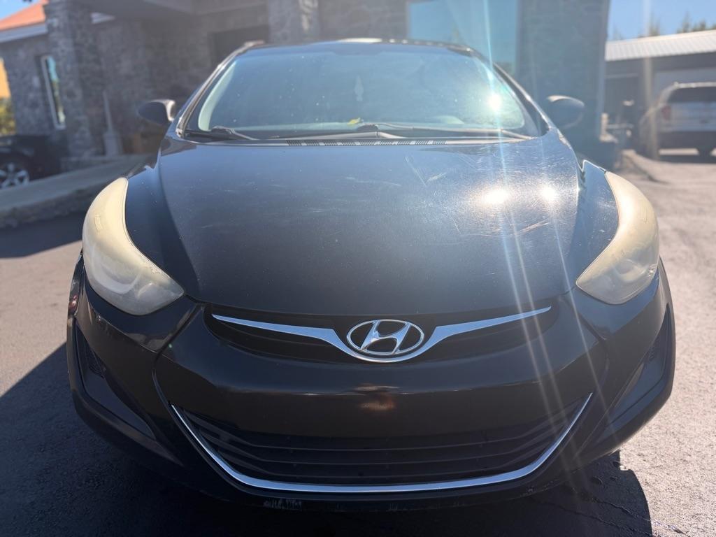 Hyundai Elantra  2016