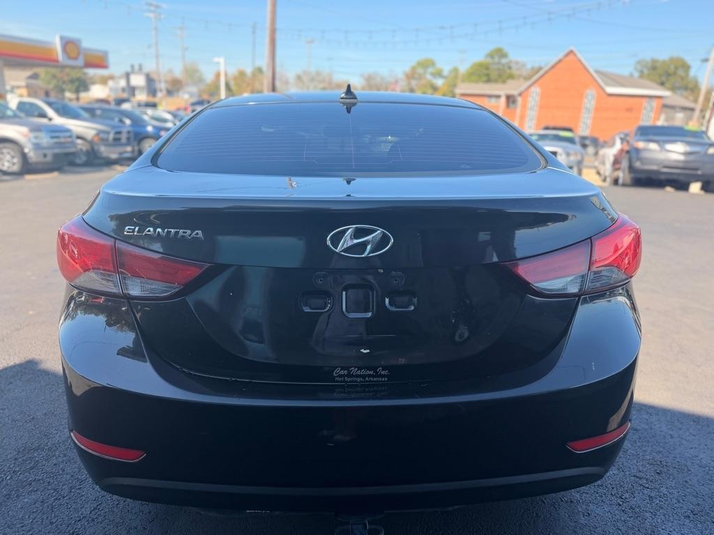 Hyundai Elantra  2016
