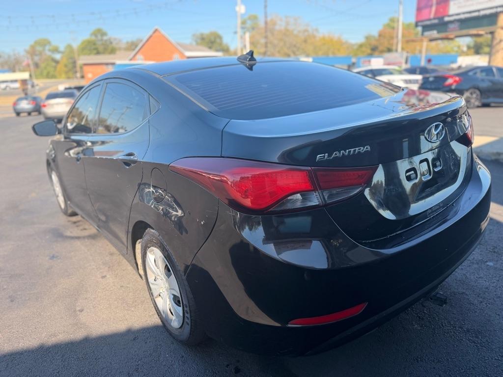 Hyundai Elantra  2016