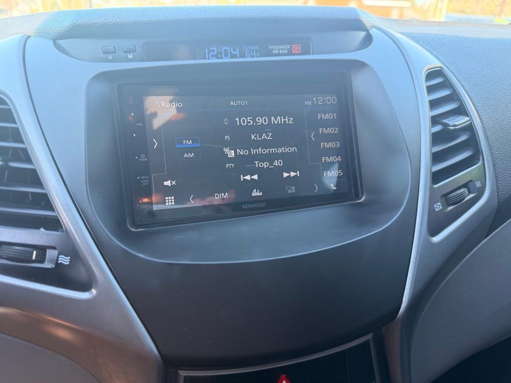 Hyundai Elantra  2016