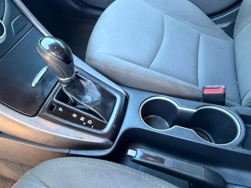 Hyundai Elantra  2016