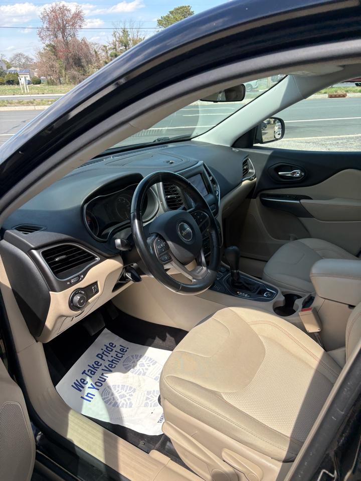 Jeep Cherokee Latitude 4x4 2019