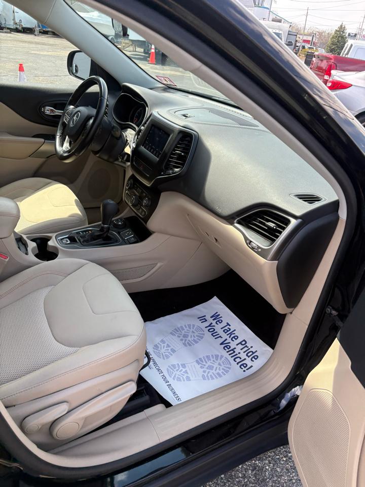 Jeep Cherokee Latitude 4x4 2019