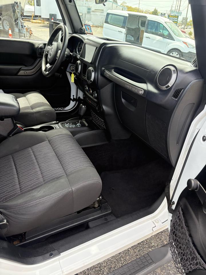 Jeep Wrangler 4WD 2dr Sport 2012