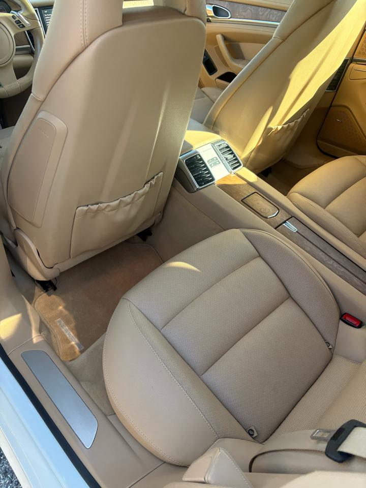 Porsche Panamera 4dr HB 4S 2011
