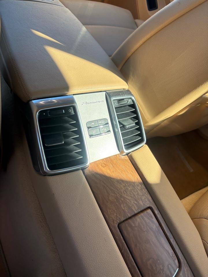 Porsche Panamera 4dr HB 4S 2011