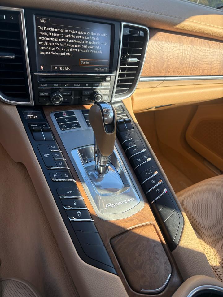 Porsche Panamera 4dr HB 4S 2011