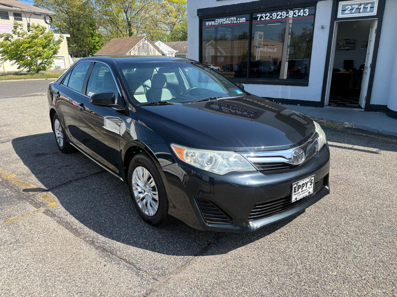 Toyota Camry  2012