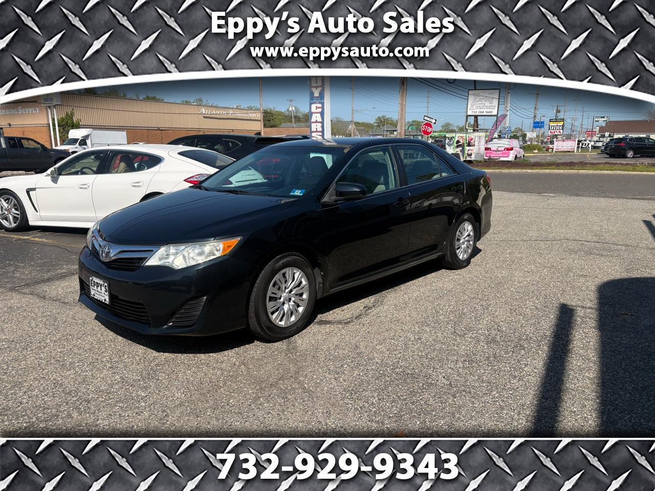 2012 Toyota Camry 4dr Sdn  Auto LE