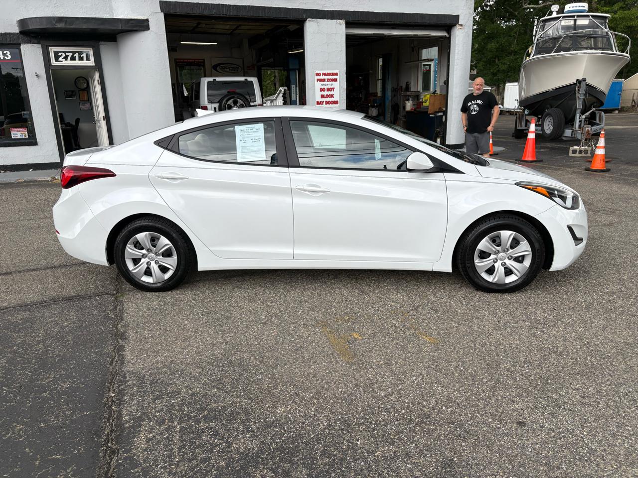 Hyundai Elantra 4dr Sdn Auto SE (Alabama Plant) 2016