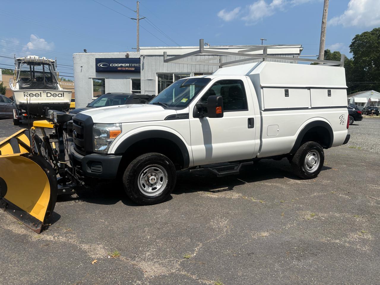 Ford Super Duty F-250 SRW 4WD Reg Cab 137" XLT 2015
