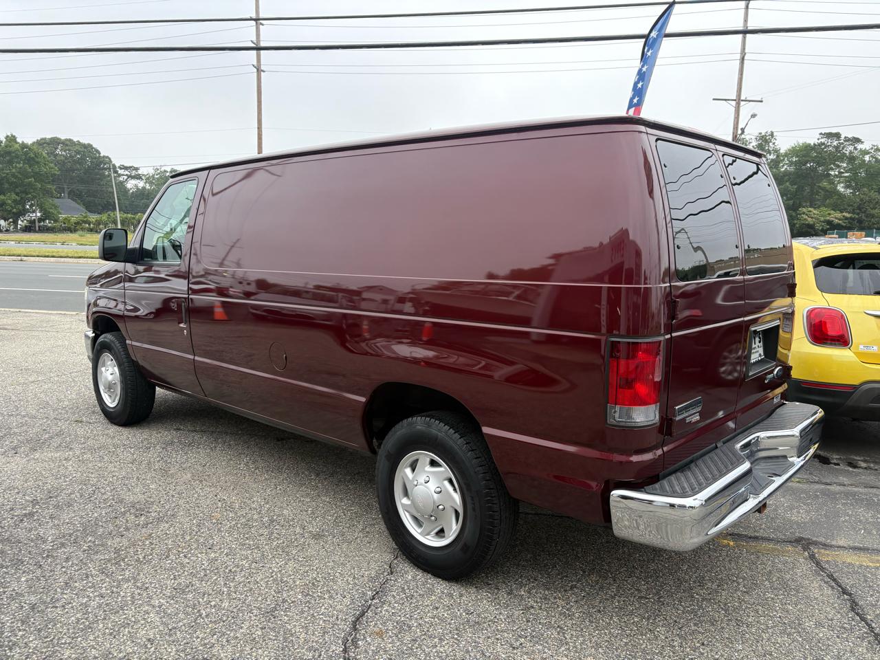 Ford Econoline Cargo Van  2011