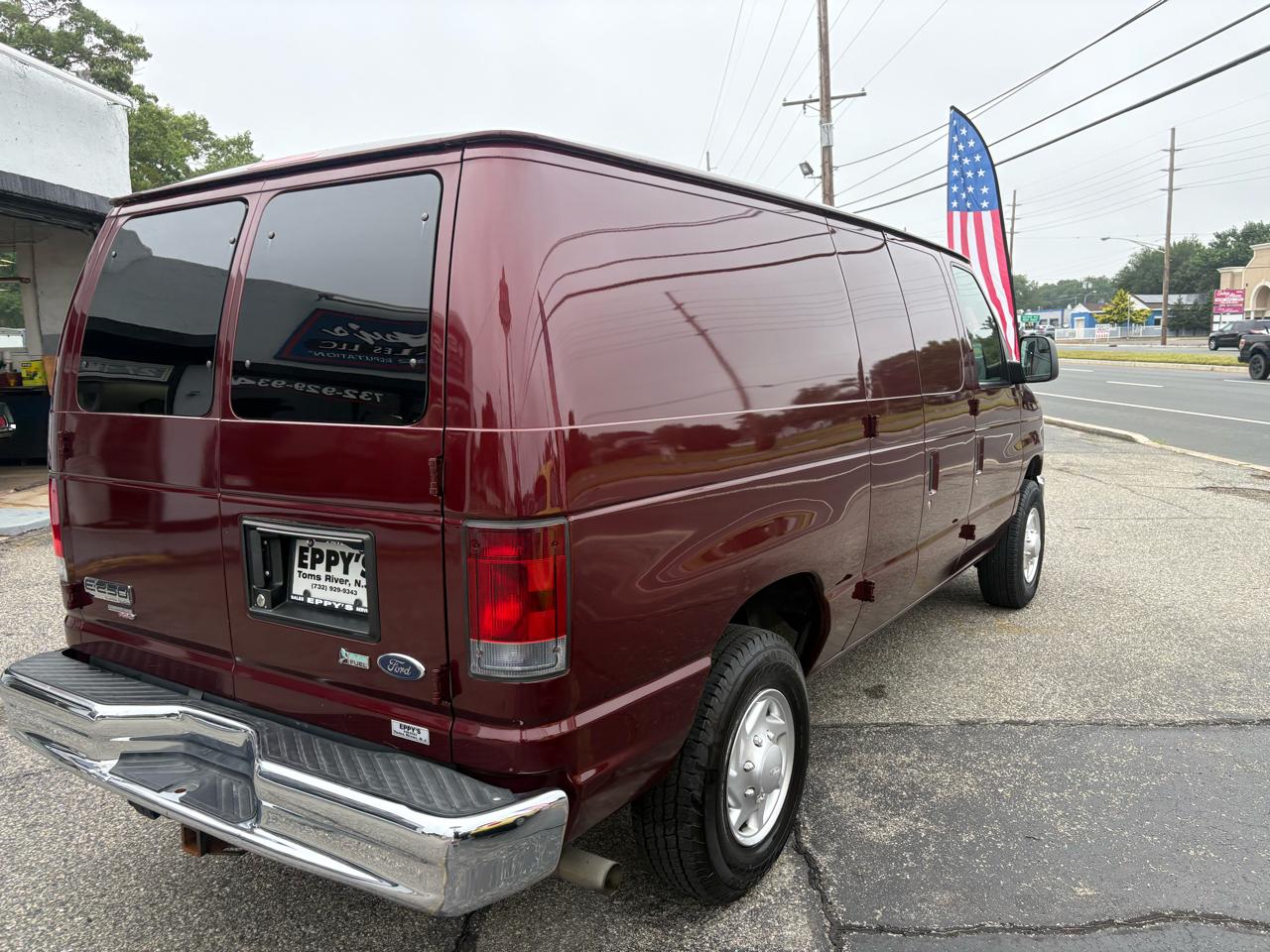 Ford Econoline Cargo Van  2011