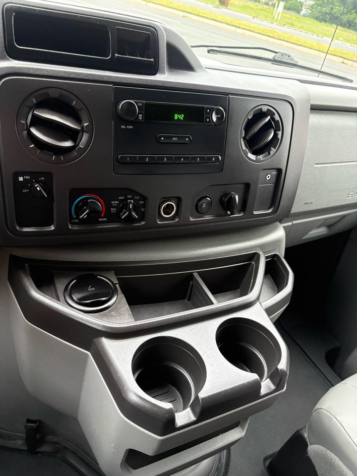 Ford Econoline Cargo Van  2011
