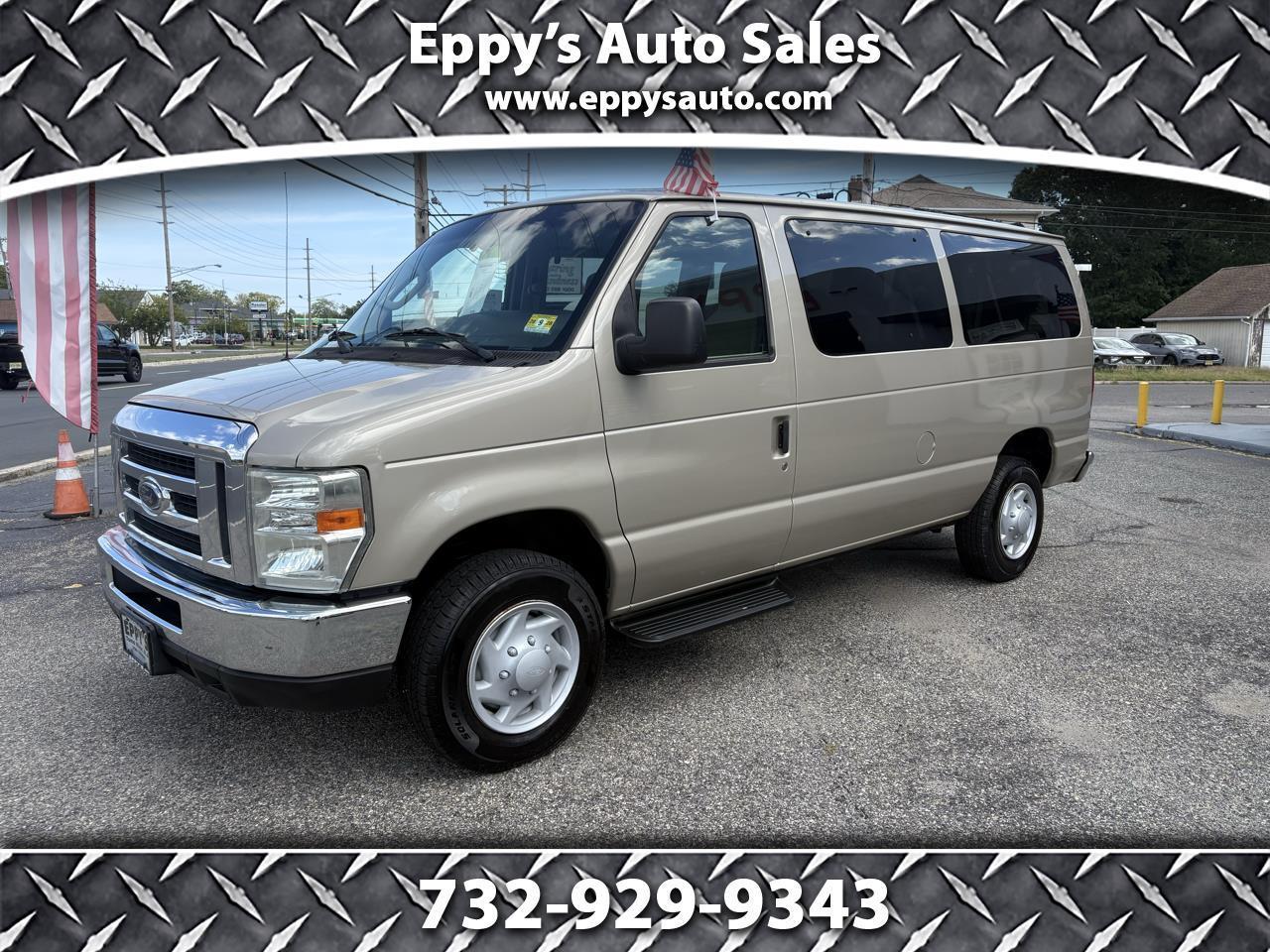 2009 Ford Econoline Wagon E-350 Super Duty XLT
