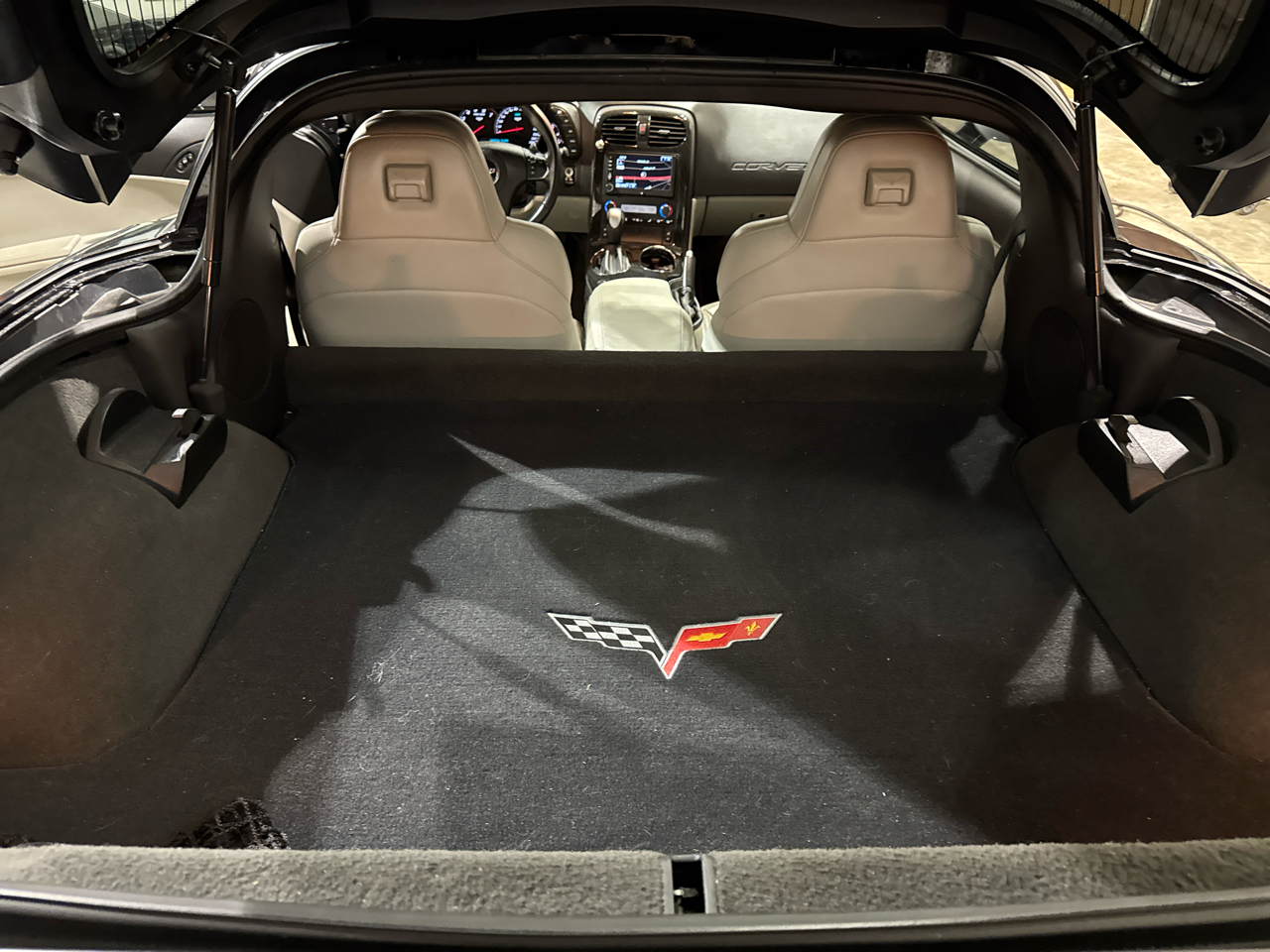 Chevrolet Corvette Premium Coupe 3LT 2013 Chevrolet Corvette Premium Coupe 3LT 2013