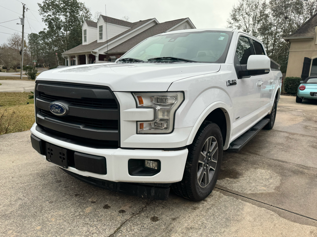 Ford F-150 2WD SuperCrew 145" Lariat 2017