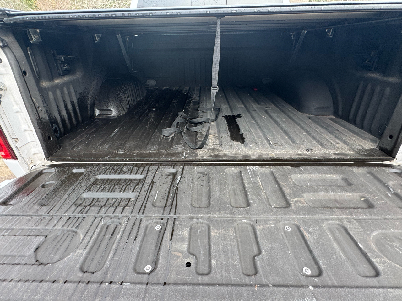 Ford F-150 2WD SuperCrew 145" Lariat 2017