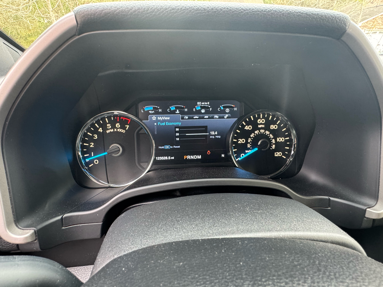 Ford F-150 2WD SuperCrew 145" Lariat 2017