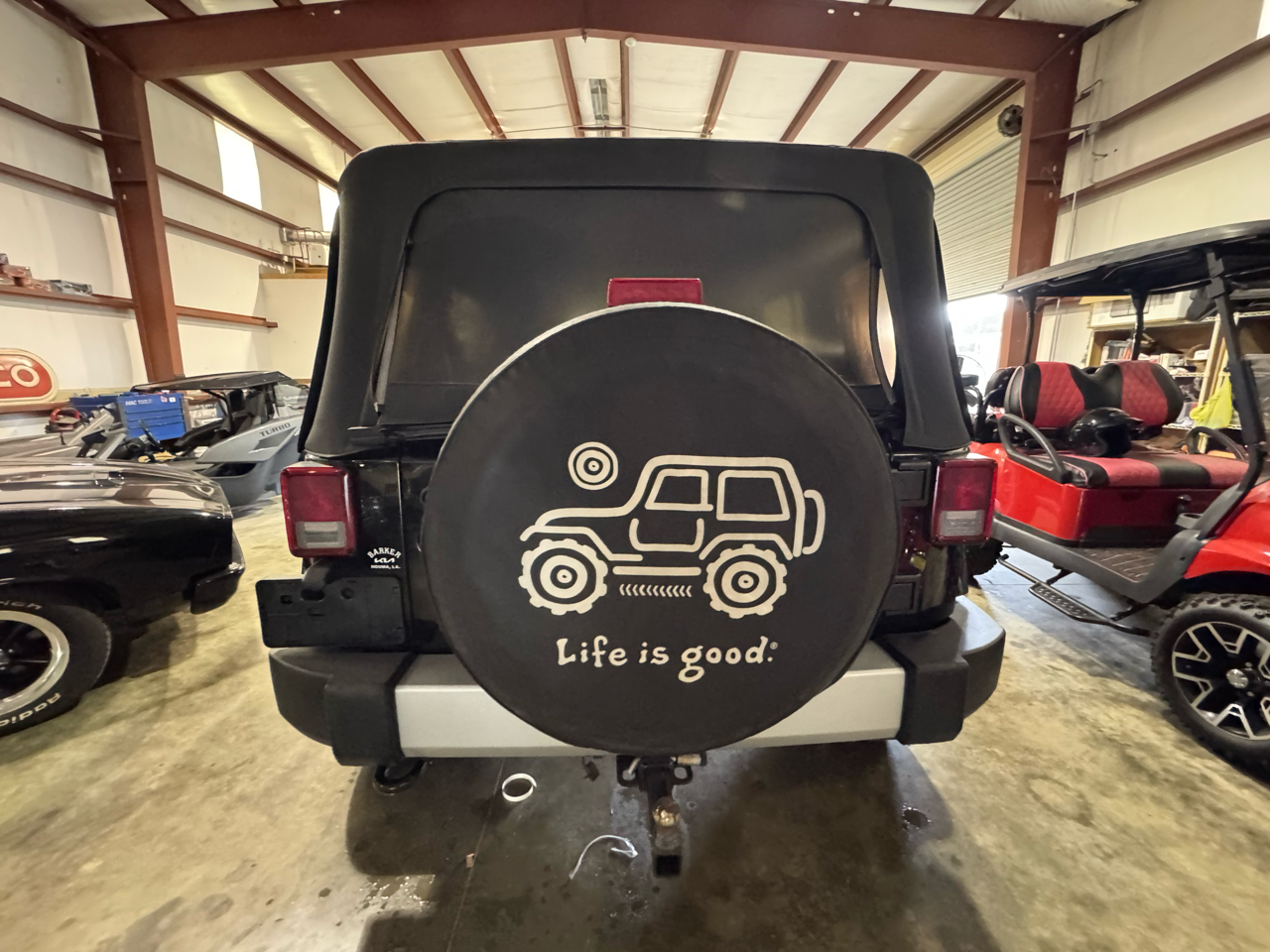 Jeep Wrangler Unlimited Sahara 4WD 2012