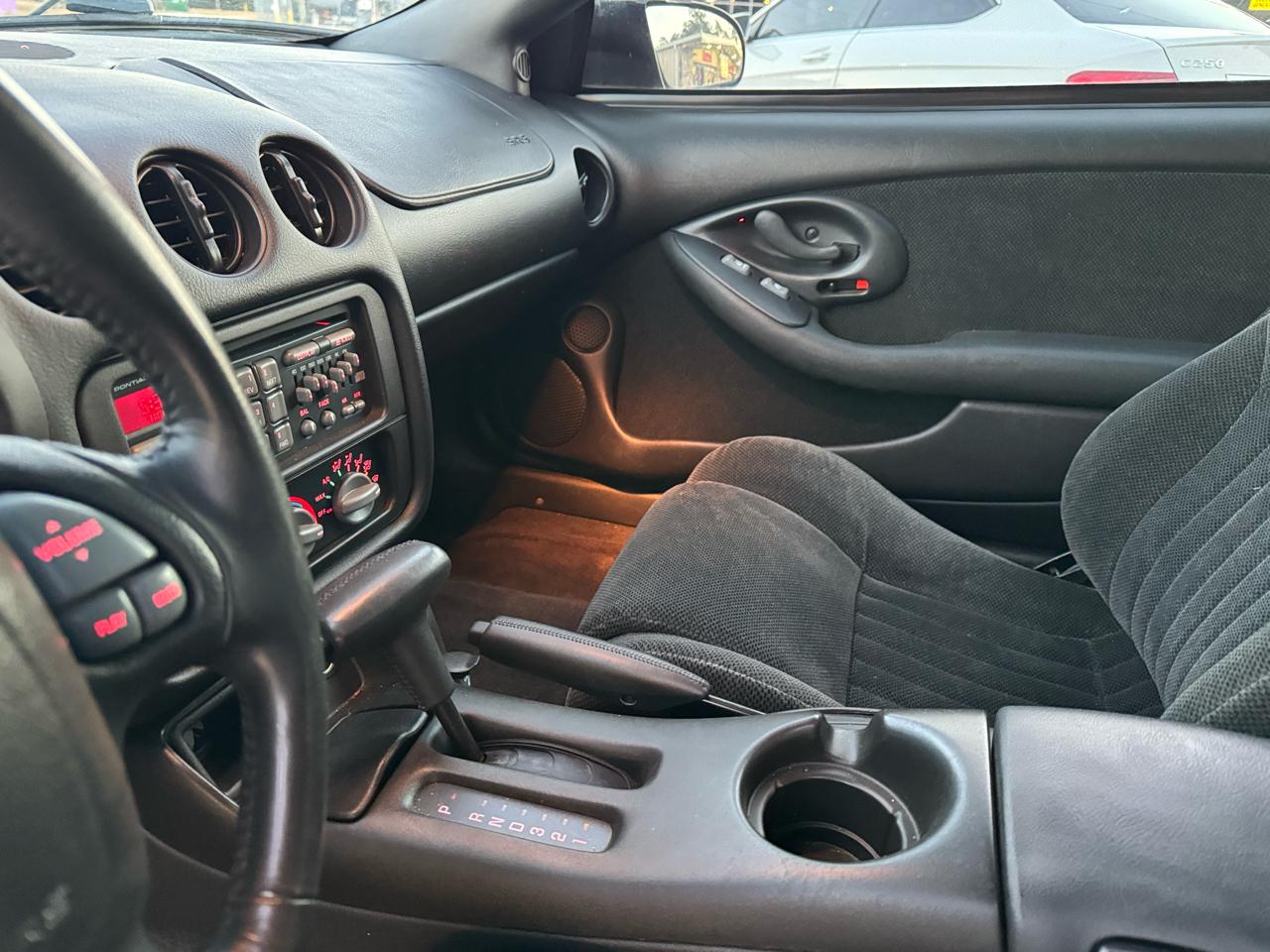 Pontiac Firebird Formula Coupe 2002