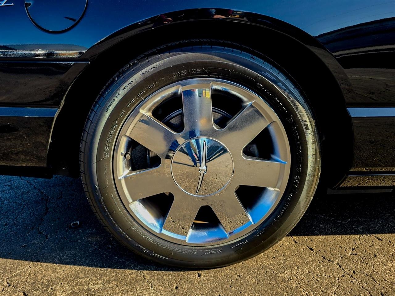 Ford Thunderbird  2002