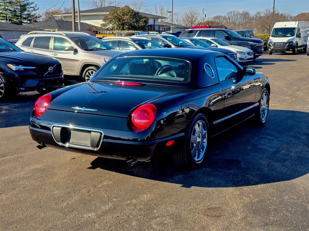 Ford Thunderbird  2002