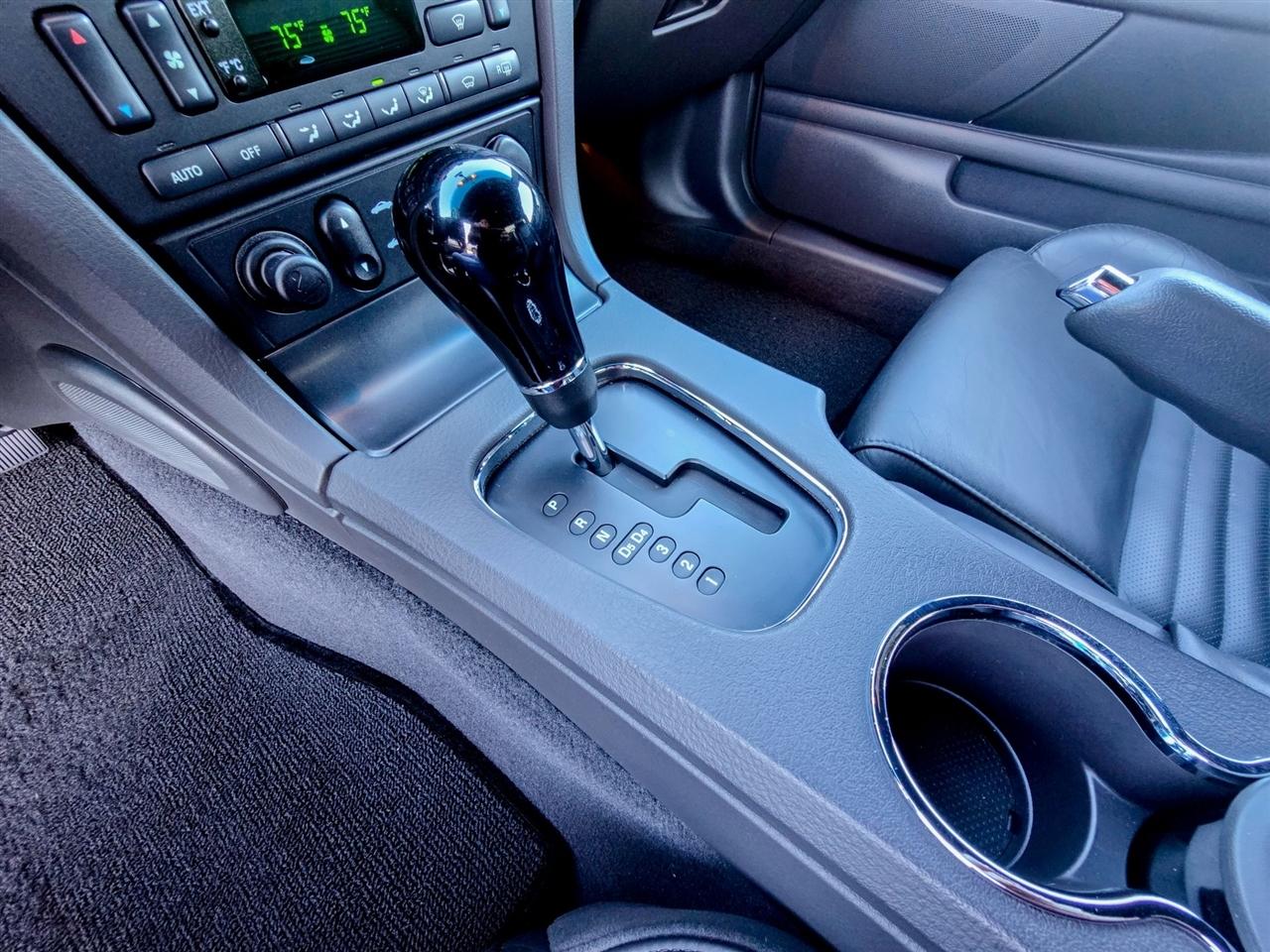 Ford Thunderbird  2002