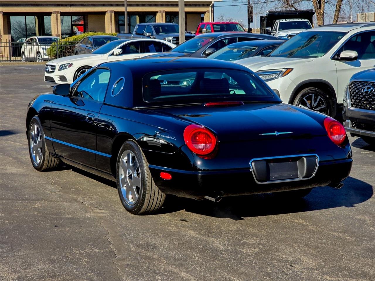 Ford Thunderbird  2002
