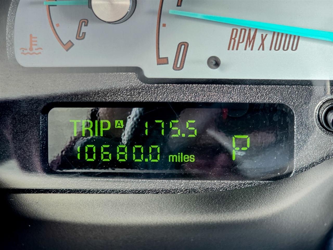 Ford Thunderbird  2002