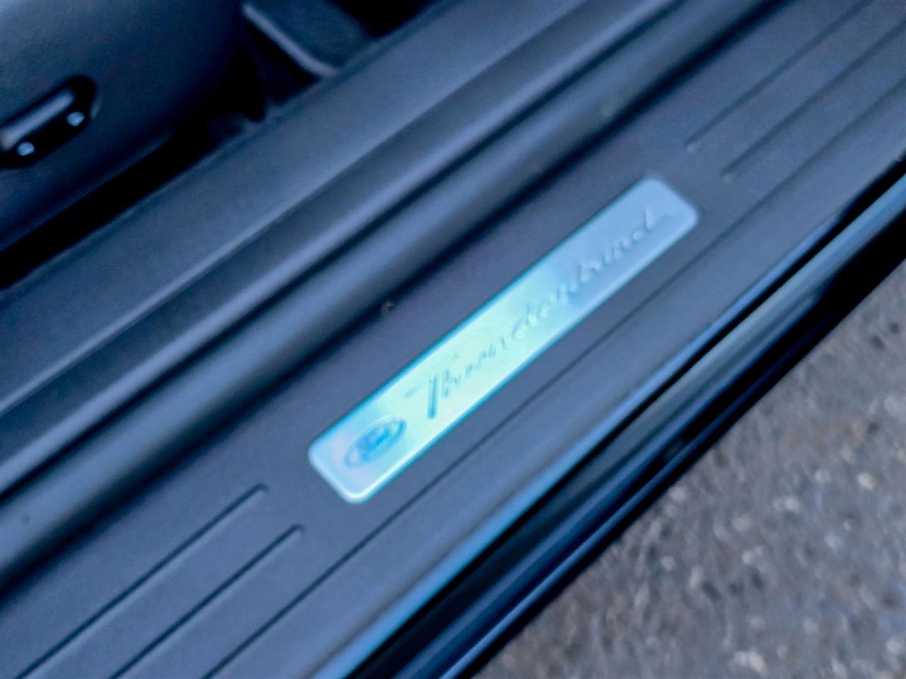 Ford Thunderbird  2002