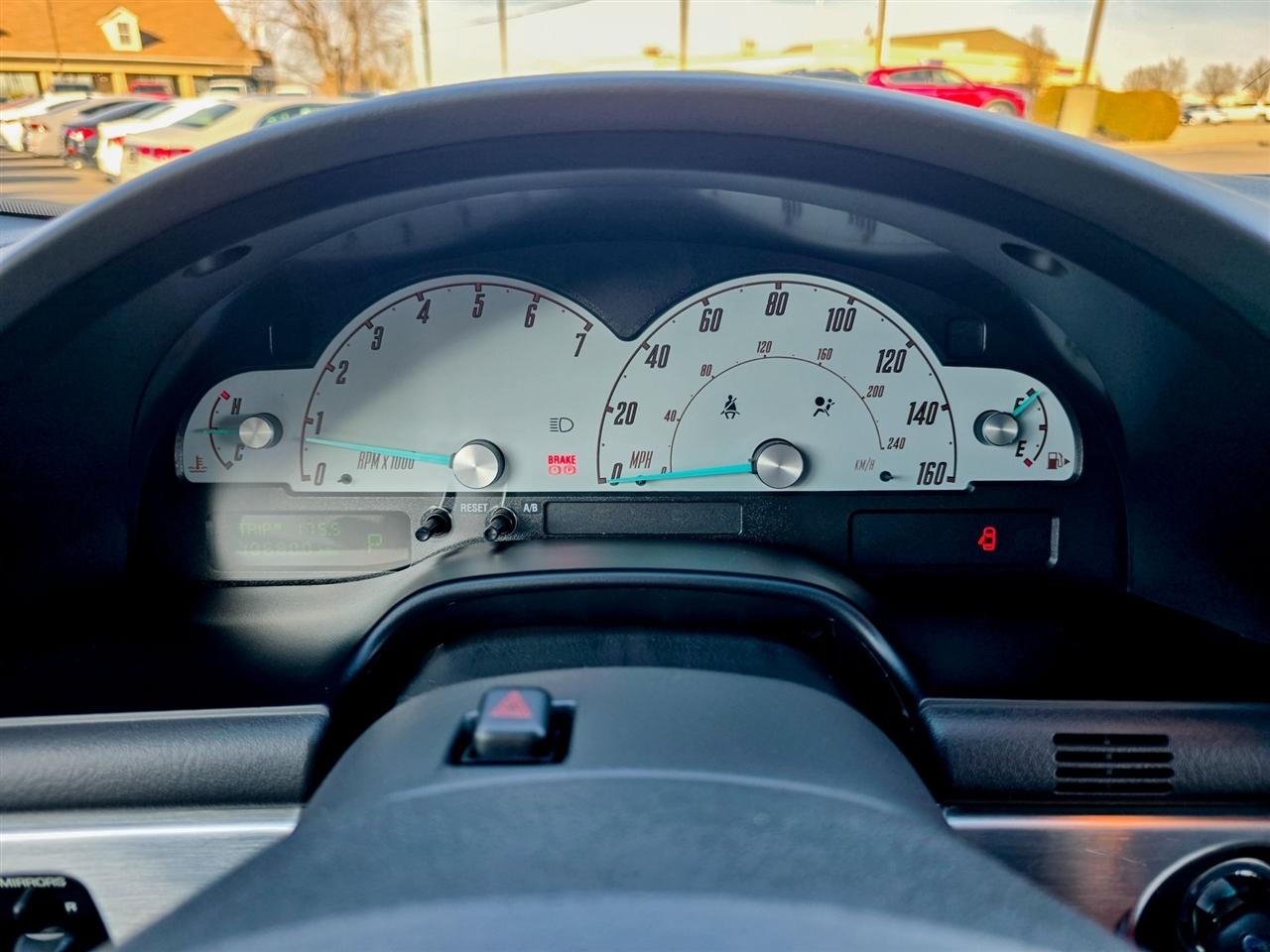 Ford Thunderbird  2002